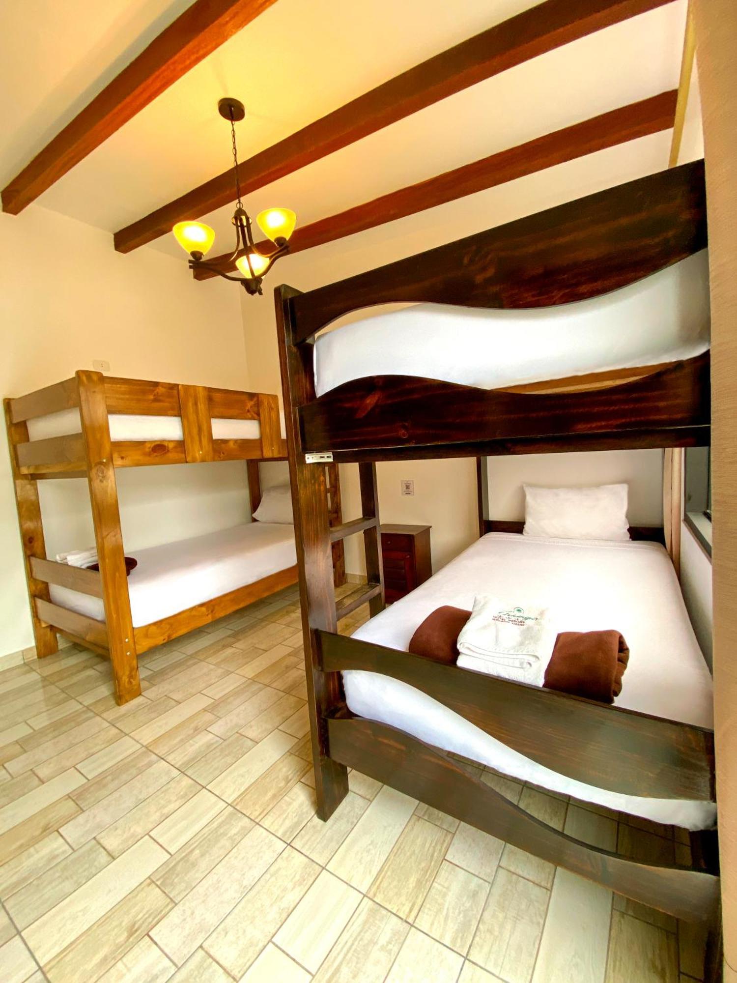 Hotel Resort Thiago Chincha Alta Exteriör bild