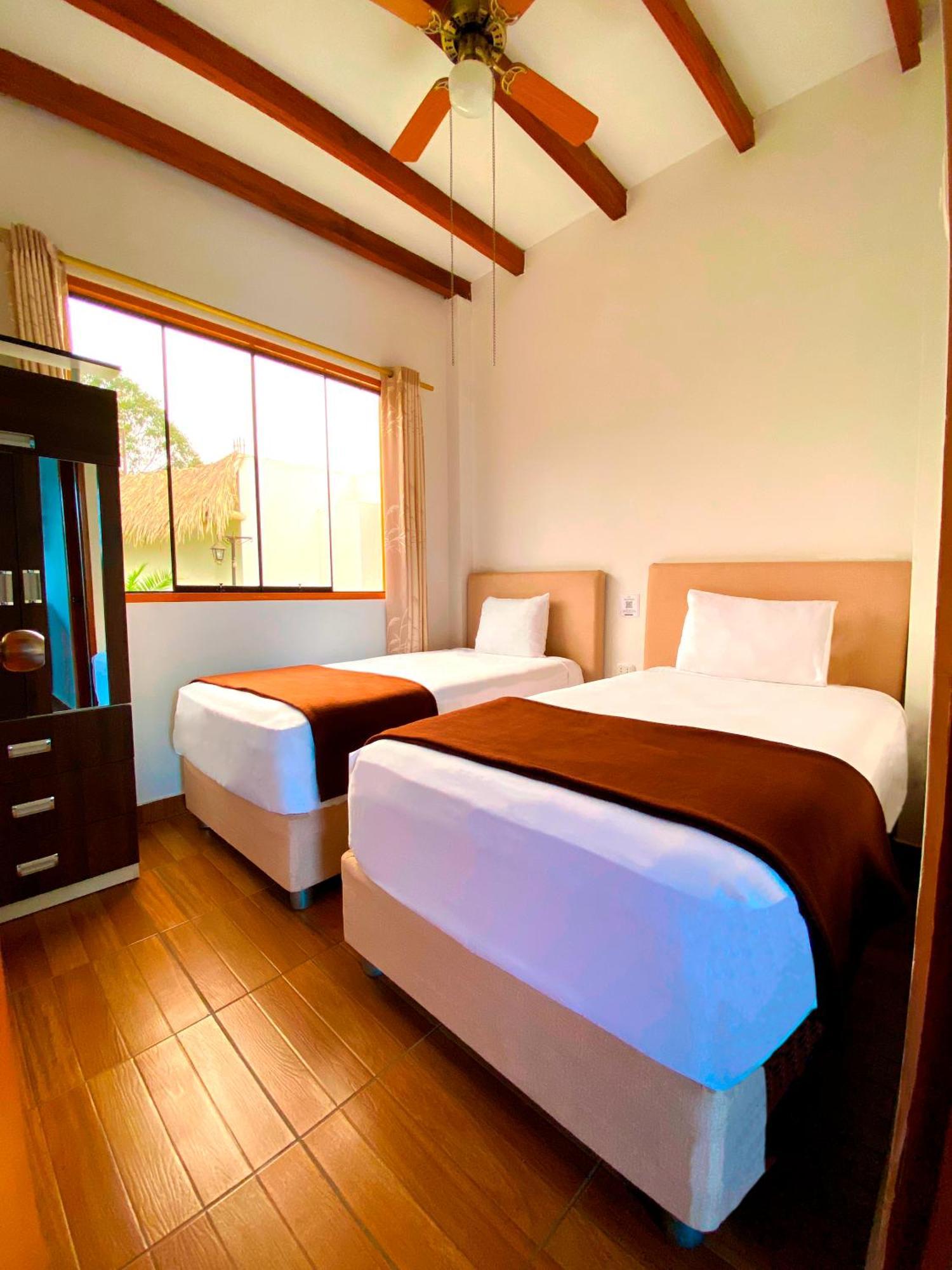 Hotel Resort Thiago Chincha Alta Exteriör bild